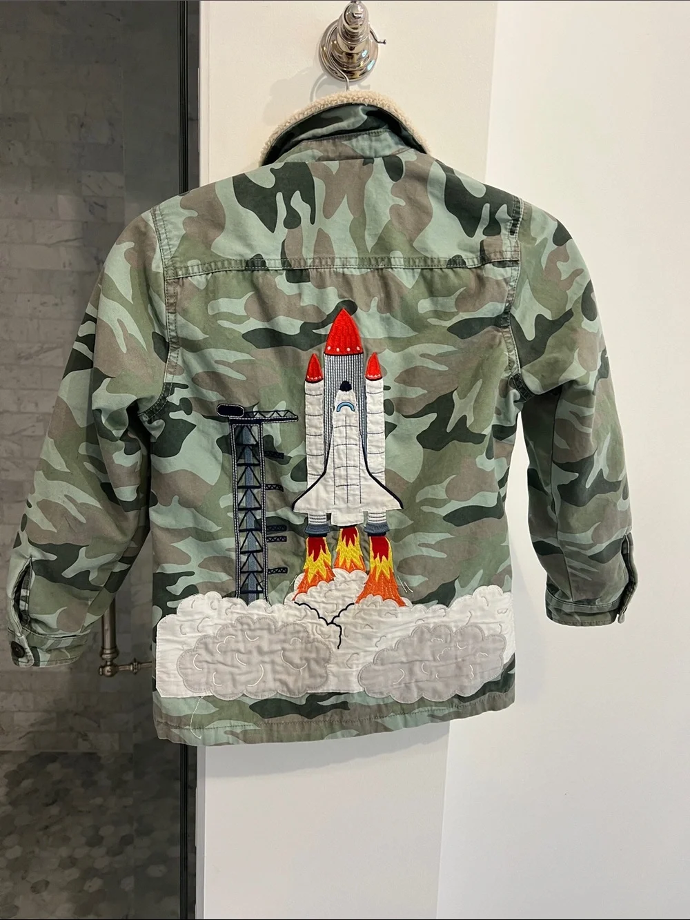 Space jacket - Picture 1 of 7